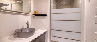Toit Pour Vous in Maurens – Relaxing Village Getaway with Garden and Pool