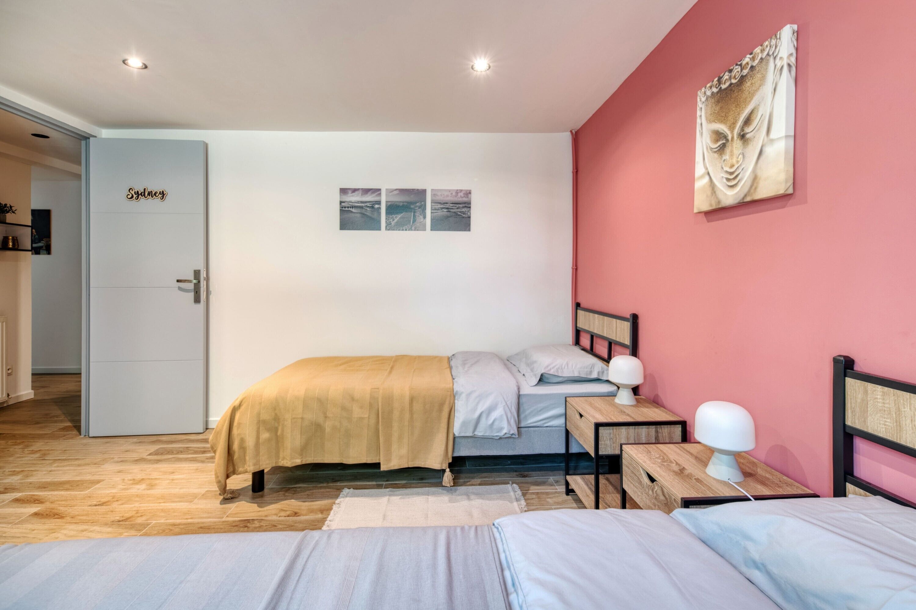 2 habitaciones, escritorio, wifi y ropa de cama 