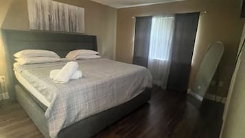 2 bedrooms, iron/ironing board, Internet, bed sheets