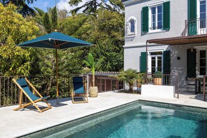Piscine extérieure, piscine chauffée