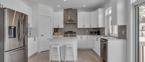 Microwave, oven, stovetop, dishwasher