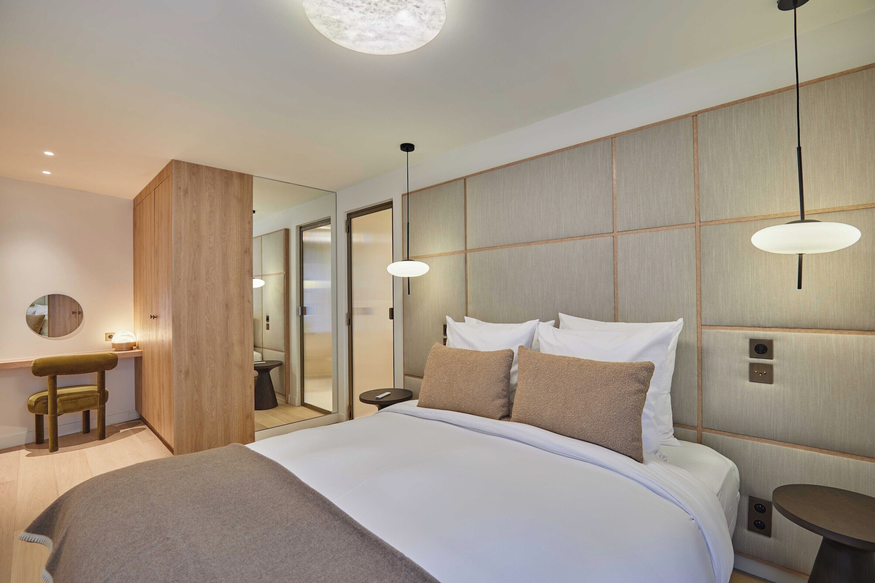 Huoneisto | 2 makuuhuonetta, kannettavalle tietokoneelle sopiva työtila