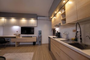 Mikrowelle, Ofen, Herdplatte, Wasserkocher