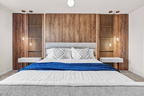 5 slaapkamers, reisbedje, wifi, beddengoed