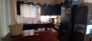 Stovetop, dishwasher