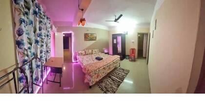 Delight~ AC Room with attach Bathroom & Balcony