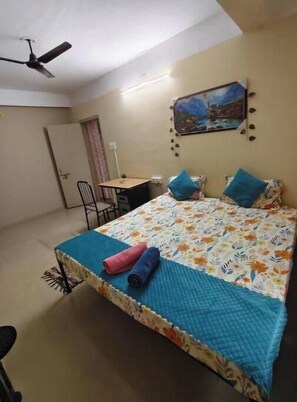 1 bedroom, Internet, bed sheets