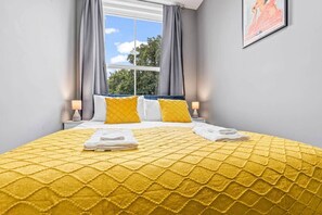 3 bedrooms, iron/ironing board, free WiFi, bed sheets