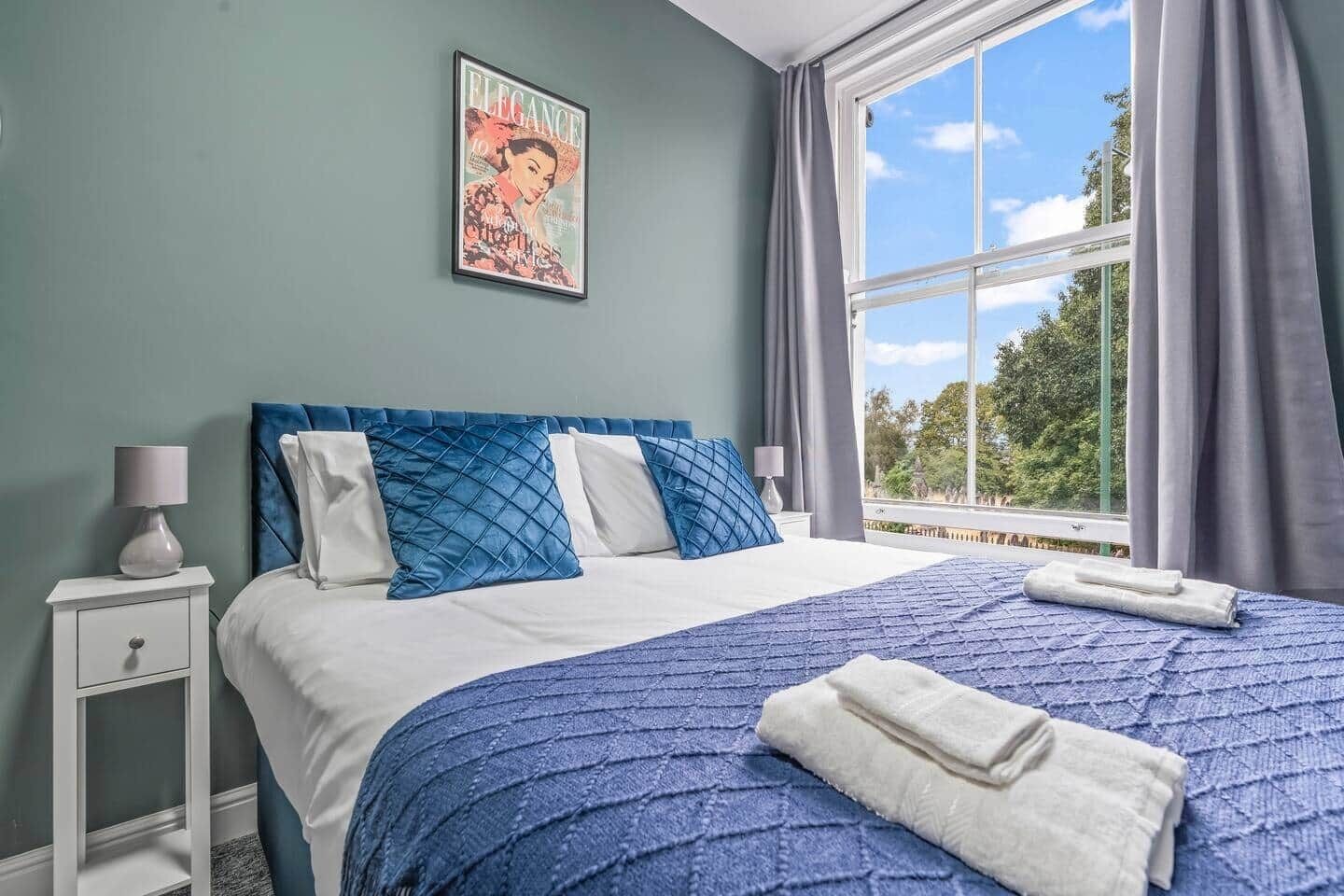 3 bedrooms, iron/ironing board, free WiFi, bed sheets