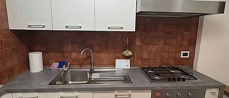 Oven, stovetop