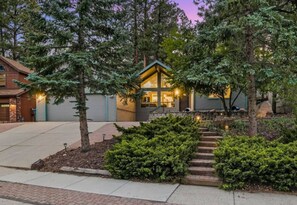 Exterior - Flagstaff Retreat w/ Hot Tub + Fireplace (Flagstaff)