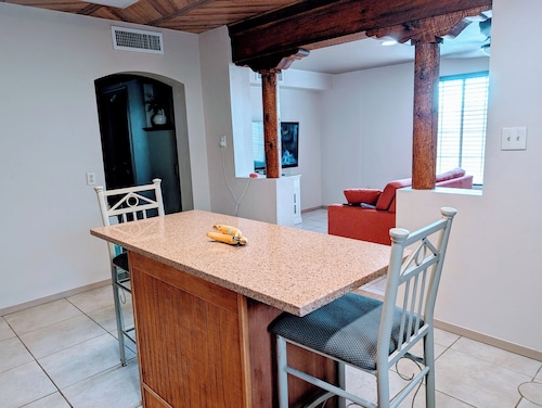 Desert Gem on 1 Acre 2bed/1 bath