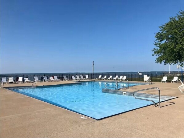 Outdoor pool, a heated pool