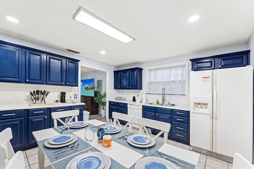 Fishing Cottage, Peaceful, 3 Queens, Laundry, Long-Term, Fast Wifi