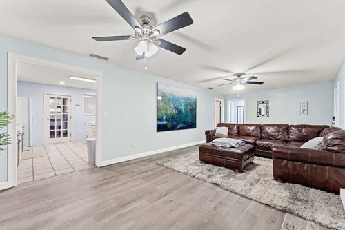 Fishing Cottage, Peaceful, 3 BR, W/D, Long-Term