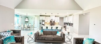 5 bedroom house near COTA AUS