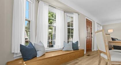 Stylish Metro Detroit Gem / Renovated w/ Game Room