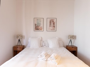 House | 3 bedrooms - Apartamento de Tres Habitaciones con Terraza 21B (Barcelona)