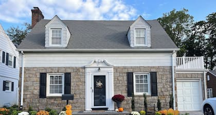 Ryder Cup 2025 Housing — Private Farmingdale Home 2 Min Walk to Bethpage