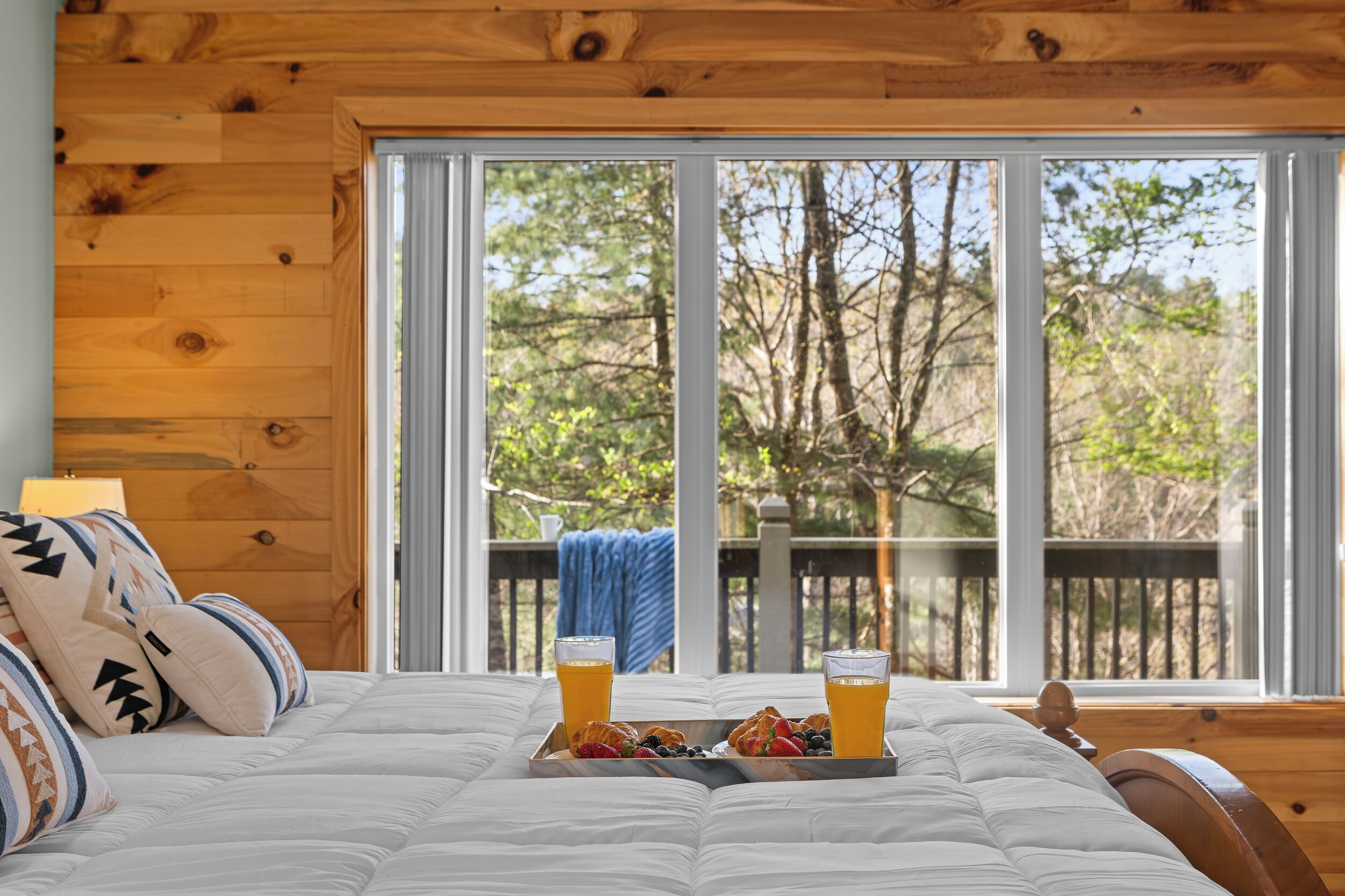 4 habitaciones, tabla de planchar con plancha y wifi gratis 