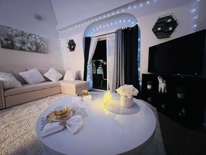 Smart TV, books