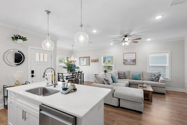 Interior - Paradise Point Near 30A & Beach Access! (Panama City Beach)
