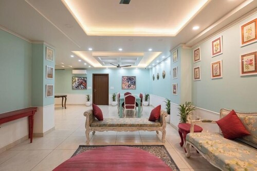 Super Deluxe Room