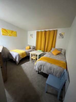 3 bedrooms, desk, free WiFi, bed sheets