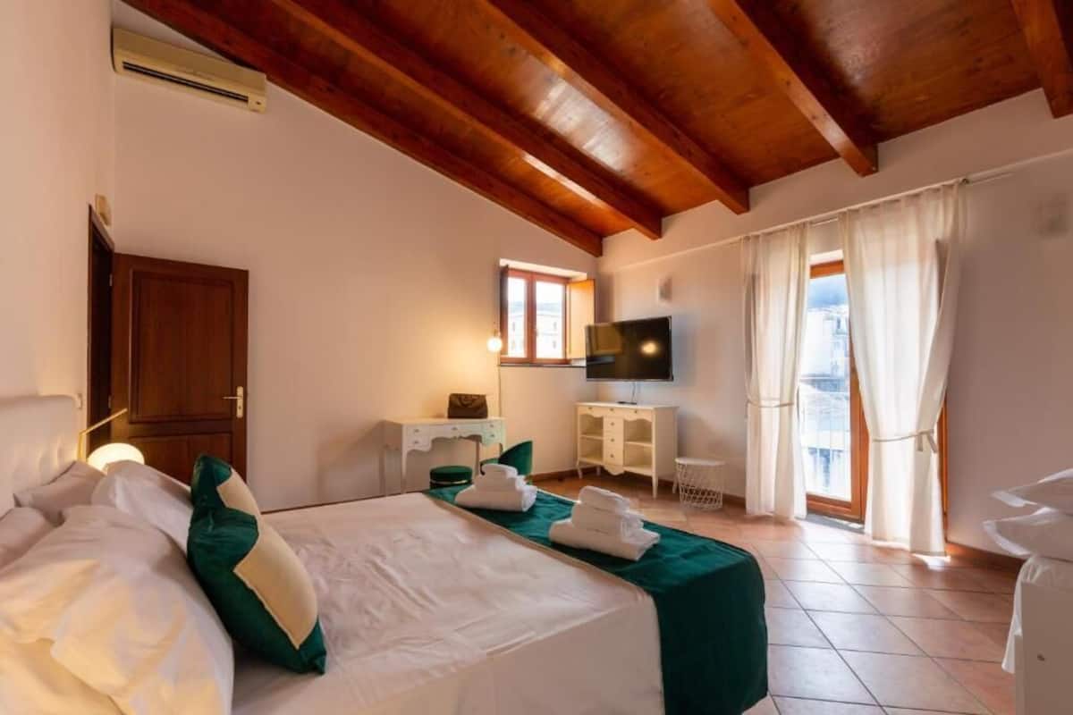 Apartment, City View | Iron/ironing board, free WiFi
