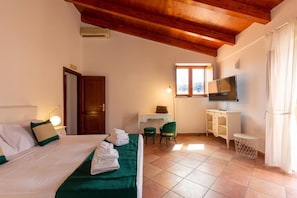 Apartamento, vista para a cidade | Ferros/tábuas de passar roupa, Wi-Fi de cortesia