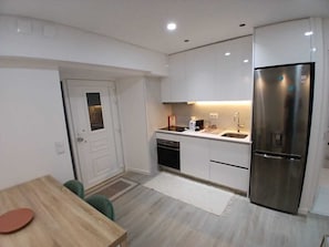 Oven, stovetop, dishwasher