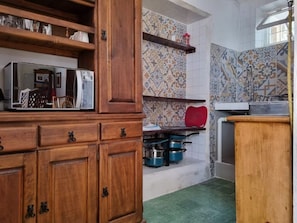 Fridge, microwave, coffee/tea maker, electric kettle