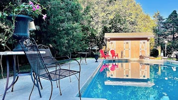 Piscina a l'aire lliure