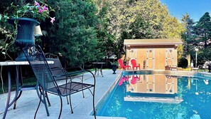 Piscina a l'aire lliure 