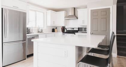 The Hanna Home- Inground Pool