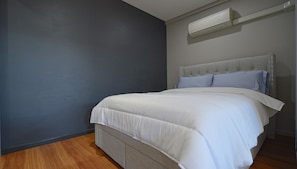 1 Schlafzimmer, Bügeleisen/Bügelbrett