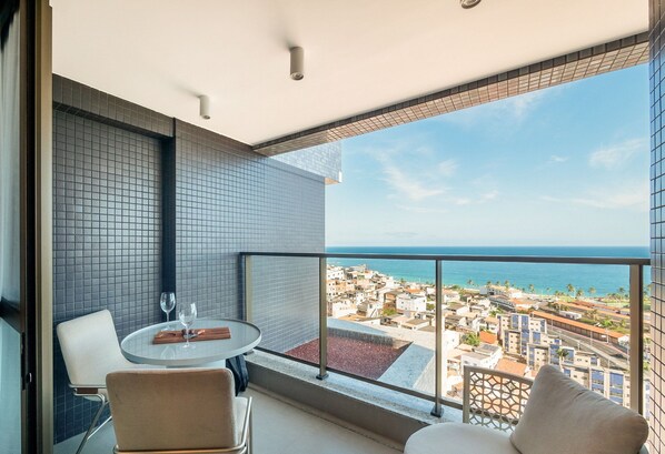 Eenvoudig appartement | Buiten dineren