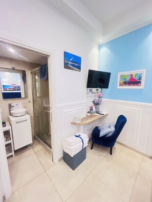 Comfort Apartment | Living area - DONN'ANNA NAPLES CITY CENTER (Naples)