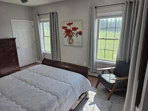 1 bedroom, bed sheets