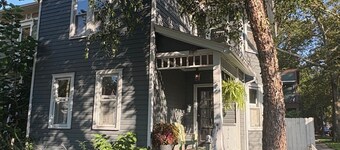 Quaint 2-bedroom house with AC in charming Cleveland. Rooms individually rented.