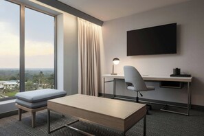 套房, 1 张特大床