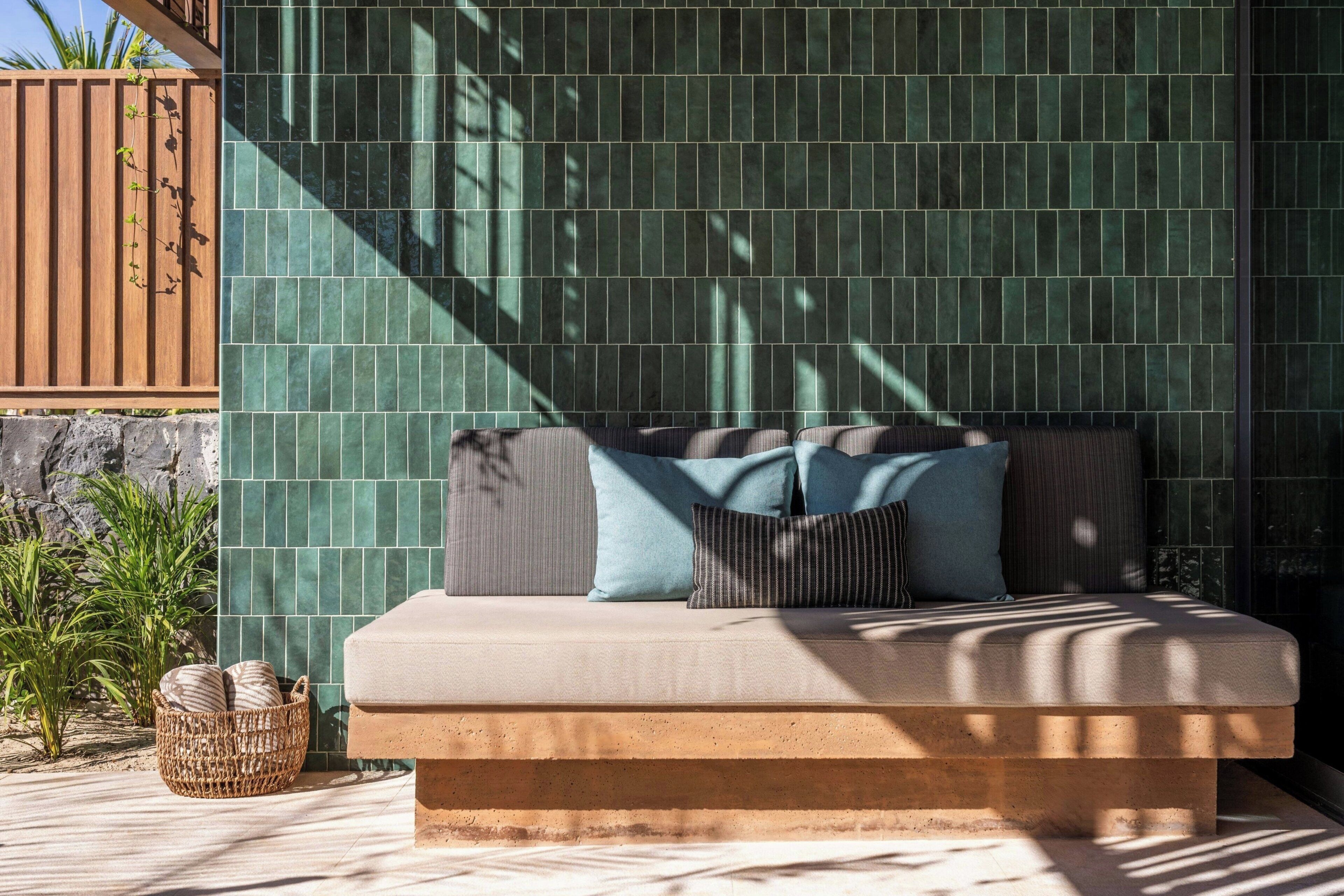 Penthouse, 1 King Bed with Sofa bed, Non Smoking | In-room safe, blackout drapes, free cribs/infant beds, rollaway beds