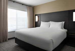 Allergitestet sengetøy, skrivebord og barnesenger (inkludert)