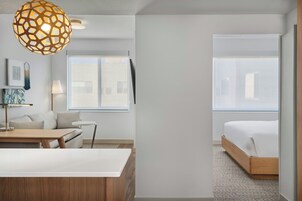 Premium bedding, in-room safe, desk, laptop workspace
