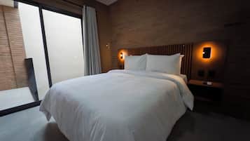 Departamento de lujo, vista a la ciudad | Escritorio, espacio para trabajar con laptop y wifi gratis