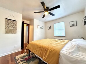 2 bedrooms, WiFi, bed sheets