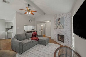 TV, fireplace