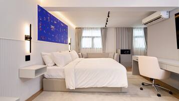 1 bedroom, in-room safe, free WiFi, bed sheets