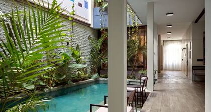 Exclusively designed room CG17