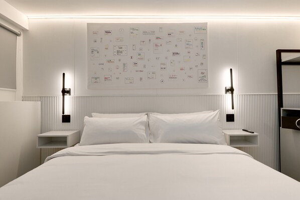 In-room safe, free WiFi, bed sheets